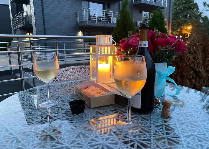 Smilciu Trio Keturvieciai Apartamentai Su Terasa דירה