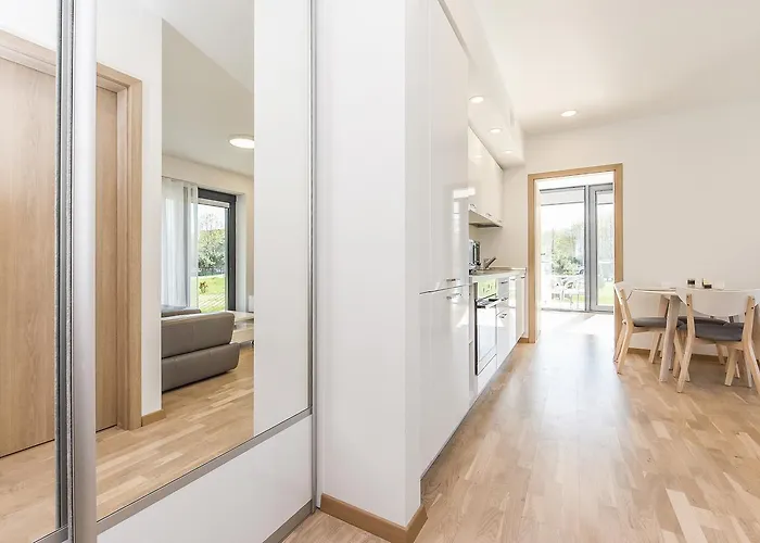 Smilciu Trio Keturvieciai Apartamentai Su Terasa פלאנגה